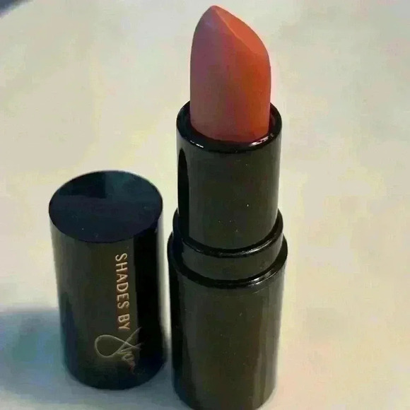 Shades by Shan Lipstick, Never Been Used - Picture 4 of 5